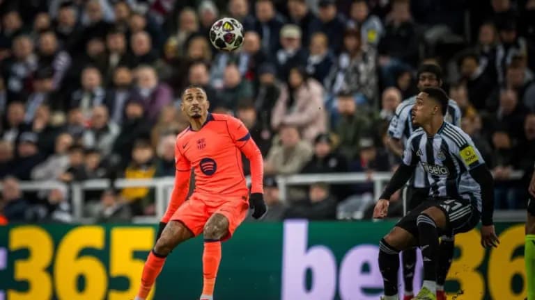 Analisis Taktik: Drama Penalti di Injury Time dan Dua Wajah Barcelona di St. James' Park