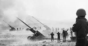 Mengurai Evolusi Strategi Perang: Dari Medan Tempur Fisik Hingga Ruang Siber