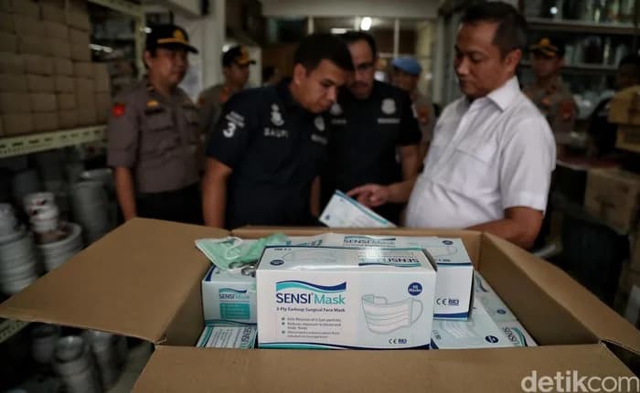 Stok Masker Aman? Ini Kata Polisi Soal Harga dan Penimbunan