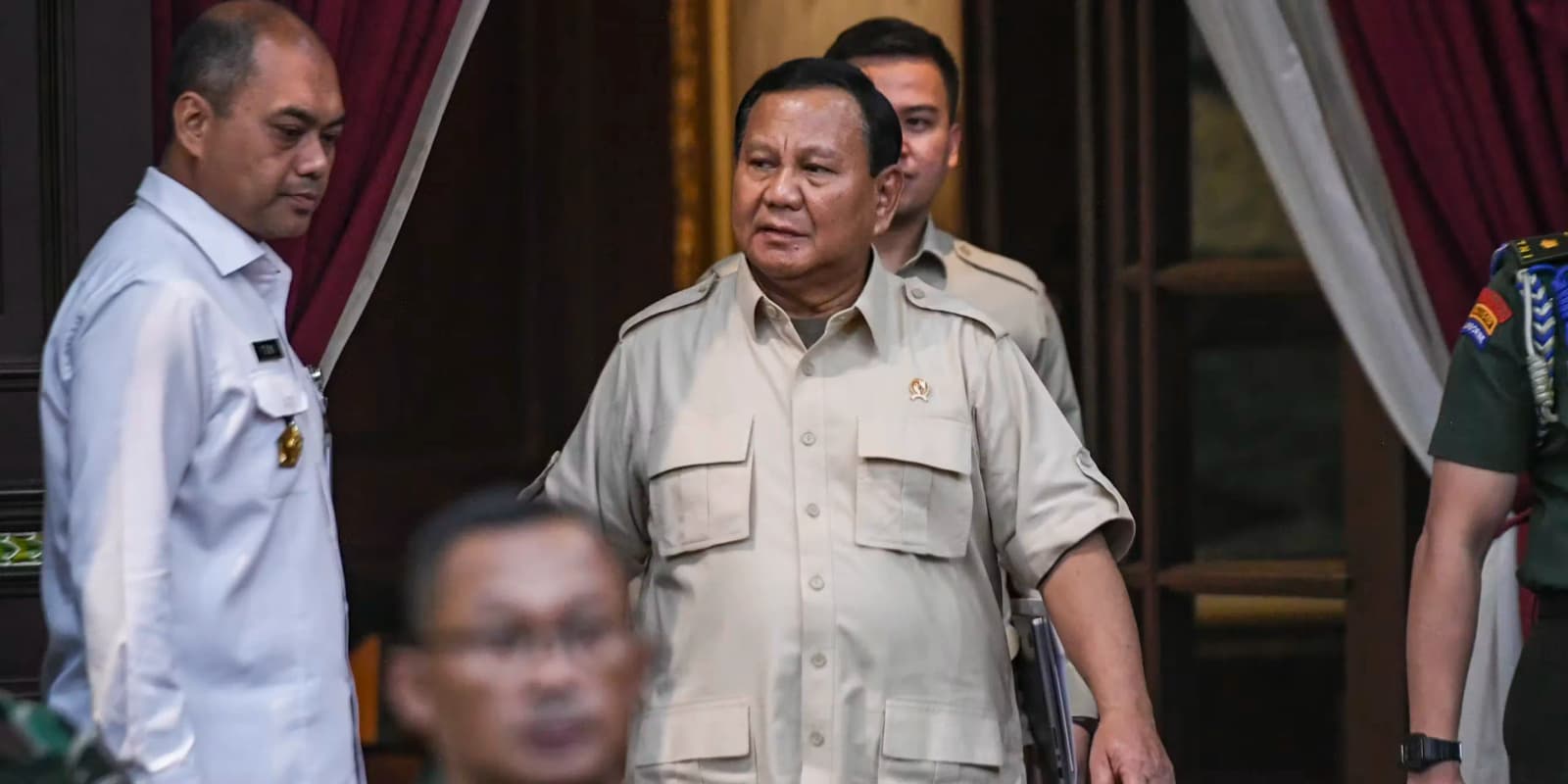 Kartel Politik dan Pragmatisme Kekuasaan: Mengapa Koalisi Gemuk Bisa Jadi Pedang Bermata Dua